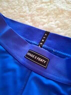 Savage X Fenty Blue Leggings with Mesh Detail – Size Small